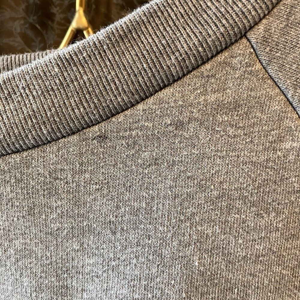 Victoria's Secret Y2K Vintage Sleeve Dog Sweatshirt Small Gray Rainbow Logo Sz M - Picture 3 of 9